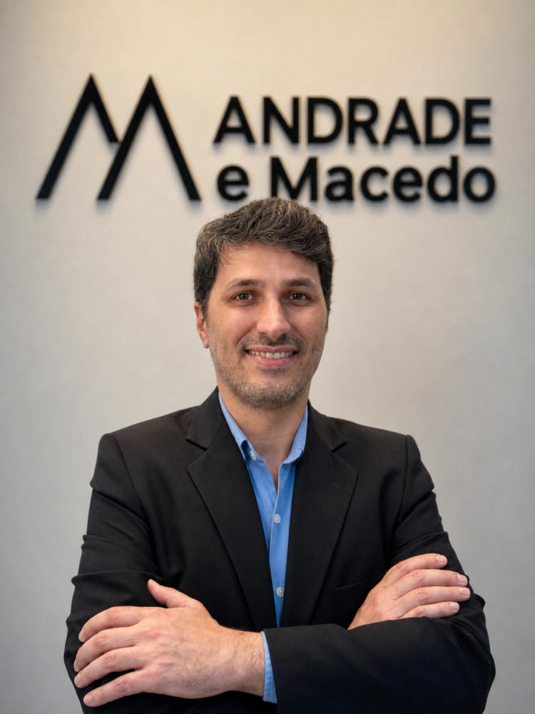 Dr. Rafael de Andrade Macedo